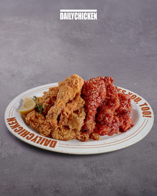 The best stories start with fresh, crispy bites. This holiday, gather around our Half & Half Chicken and enjoy the best of both worlds! 

#DailyChickenSG #LoveAtFirstBite #TheChickenLovesYouToo #MoreChickenMoreCrunch #sgfoodie #sgeats #singaporefood